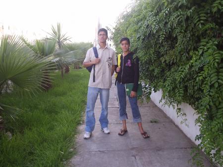 c'est mon fils youness et ma fille lamia